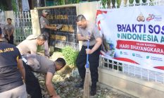 Hari Bhayangkara Ke-80, Polres Bondowoso Rawat Kerukunan Lewat Aksi Bersih Tempat Ibadah