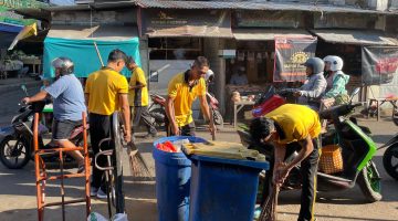 Dukung Indonesia Asri dan HUT Bhayangkara ke-80, Polres Bondowoso Gelar Aksi Bersih Pasar Induk