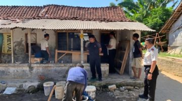 Bedah Rumah Warga Tak Mampu, Jajaran Pemasyarakatan Madura Wujudkan Kepedulian Sosial