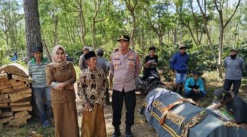 Gerak Cepat Polsek Sempol Evakuasi Jenazah Orang Tidak Dikenal