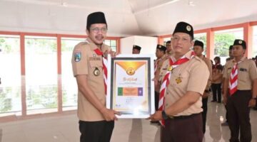 Mas Syah Lantik Mabigus Sekaligus Pengurus Gugus Depan 01.087 Pangkalan Sekolah Rakyat Terintegrasi 01 Trenggalek