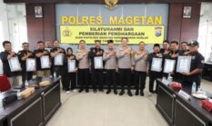 Polres Magetan Beri Penghargaan untuk 13 Korlap PSHT atas Dedikasi Jaga Kamtibmas