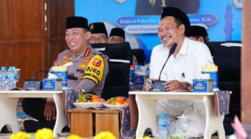 Ngaji Gus Baha Satukan Santri dan Jajaran Polri Se-Indonesia, 42 Ribu Peserta Gaungkan Semangat Kebangsaan
